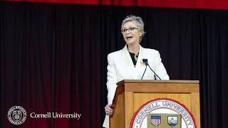 Jane Lynch delivers 2026 Senior Convocation address