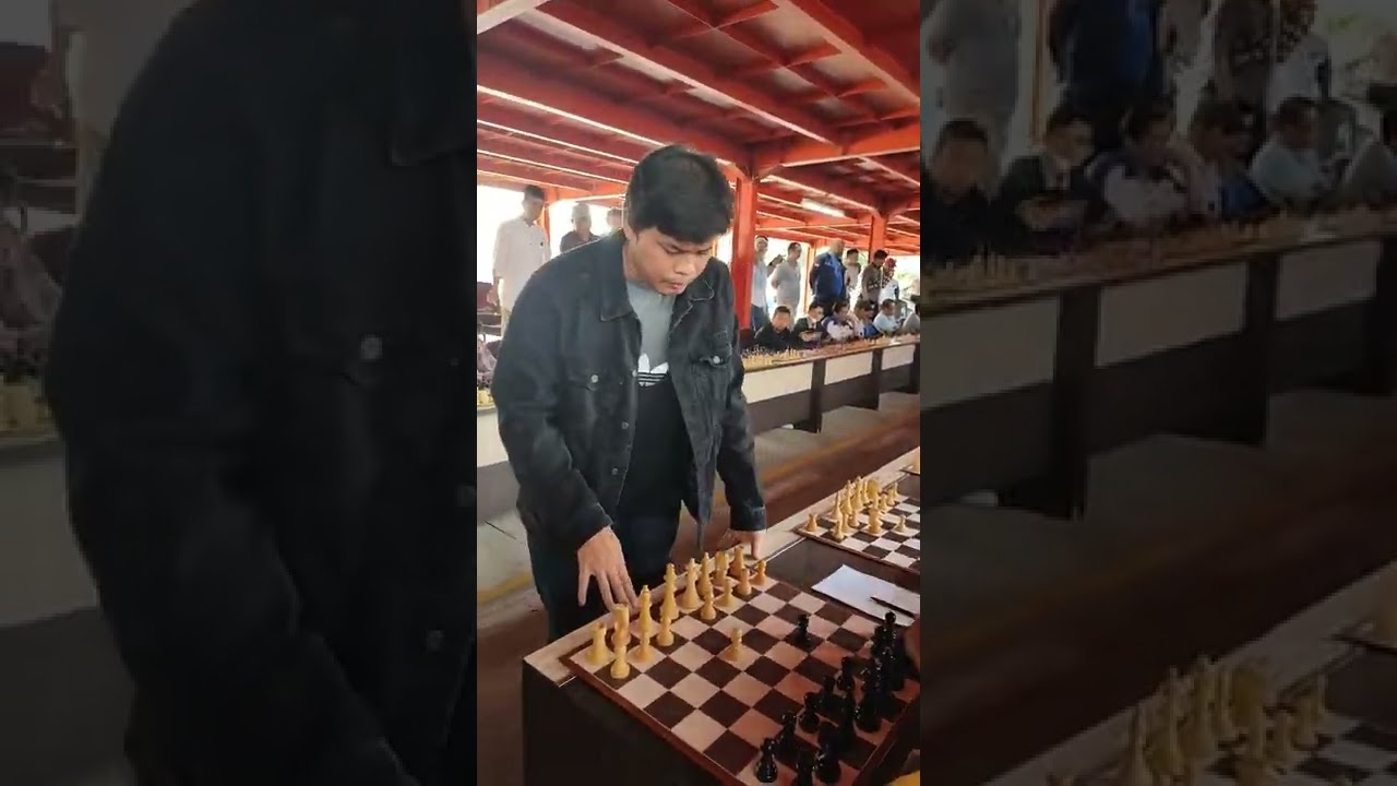 Grandmaster Susanto Megaranto Melawan 30 Pecatur Percasi Sulsel Pada ...