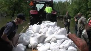 Disaster area response teams in Midwest flood zone