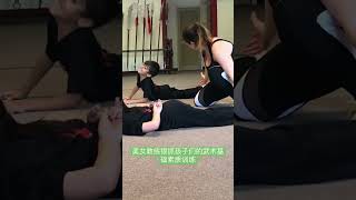 #美女#教练狠抓孩子们的#武术基础素质#训练 #kungfu #wushu #美国