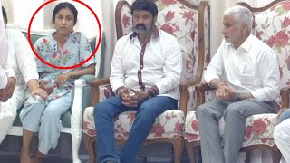 Nandamuri Balakrishna At Taraka Ratna House | Wife Alekhya Reddy | YSRCP MP Vijay Sai Reddy..