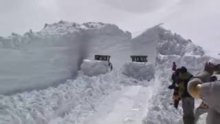 雪の大谷除雪作業