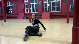 "Tick-tock" technique (Exotic Pole Flow & floorwork)