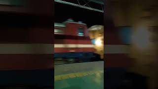 2 railway ekach veles ..#indianrailways #railway #travel #train #youtubeshorts #shorts