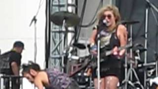 Kesha - Blah Blah Blah Live at Bamboozle in East Rutherford, NJ 5/2/10