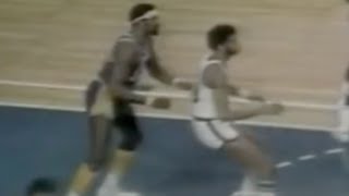 Wilt Chamberlain Defense on Kareem - 1971/72 Season