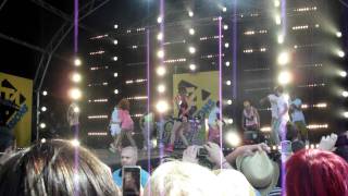 Cher Lloyd Swagger Jagger @ T4 on the beach 2011!
