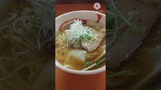 【神戸グルメ】湊川公園の和風らーめん屋『季風軒』でしょうゆラーメンをすする　#shorts