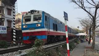 (19/1/2025) D19E 902 kéo tàu TN5 trên khu gian GB-VĐ