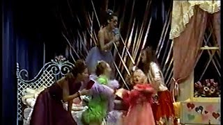 GH Nurses' Ball 1998: Scott, Mac, Edward, Serena, Karen, Emily, Robin, and Maxie