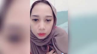 Bigo Live: Hijab Style Pamer Belahan Payudara | Jilbob Open Bra | Tante Hijab Pascol #BigoHot #NoBra