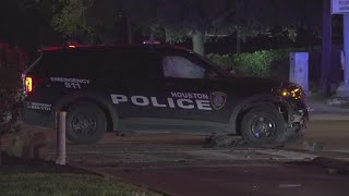 HPD officer involved in crash in patrol car