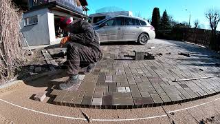 Kā pašam ieklāt bruģi/Laying paving stones DIY