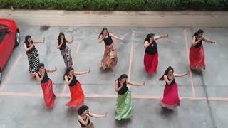 Tujhe chand ke bahane dekhu - Group Dance - Ude Jab Jab Julfen Teri - Best Performance
