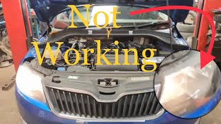 how to replace main dipped bulb on Skoda Rapid  4K