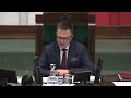 marek suski próbuje zabrać głos