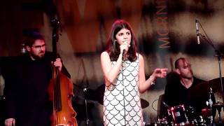 Nikki Yanofsky - Airmail special