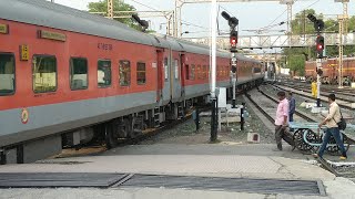 Indore Daund Sf Express 22944 arrives at Ujjain Junction at platform no 4