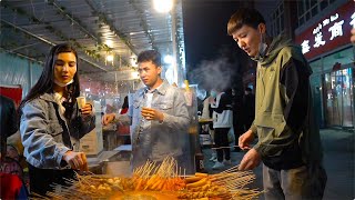 新疆版路边摊关东煮，各种串煮一大锅最贵不超2块，吃多少自己拿#美食