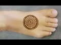 gol tikki foot mehndi design lagana sekhen 2021