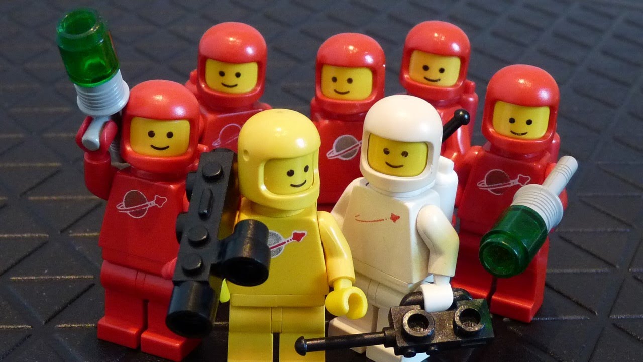 LEGO Classic Space Minifigures | White | Red | Yellow | 1978 | Revisit ...