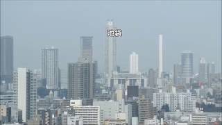 高層ビル、ジェットコースター、地下鉄を望む展望ラウンジ（後楽園／文京シビックセンター）