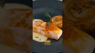 A  juicy salmon steak with crispy potatoes and delicate Beurre Blanc sauce.