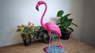 Flamingo decorativo em cimento