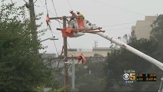 PG&E Crews Replace Power Poles In Berkeley Hills
