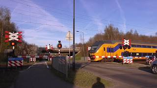 Spoorwegovergang De Blesse/ Level Crossing/ Passage a Niveau/ Bahnübergang