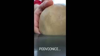 Vánoční podvodnice Laďky Něrgešové - Recept na cukroví  | Pečení nás baví