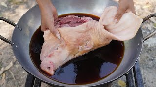 Deep Fried Pig Head Recipe | Crunchy Pig Head Cooking and Eating