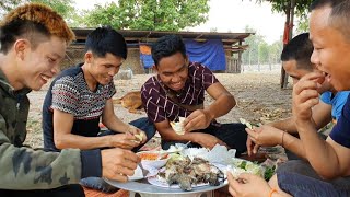 กินปลาเผา กับสาวจ่อย หัวเราะจนเจ็บท้อง 😄😄 | ກິນປາເຜົາ ກັບ ສາວຈ່ອຍຄົນດັງ ພະນະ.