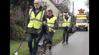 Ramassage des déchets le long des routes départementales