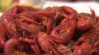 Crawfish season in full swing at local seafood restaurant