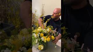 Mo The Flower Man #motheflowerman #flowerartist #love #floweraraangement