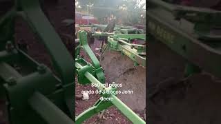 Arado John deere de 3 discos hidráulico