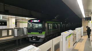 071.九段下駅を出発する都営新宿線10-300形　Toei Shinjuku Line Type 10-300 departing from Kudanshita Station.