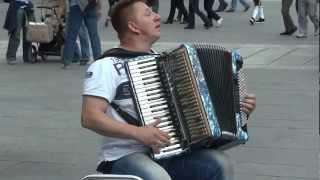 Ivan Hajek playing accordion at Marienplatz Munich (May 2012)