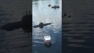 U-Boot an unserem Teich , über 2 Meter lang , super Bau !!