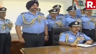 Former IAF Chief Air Marshal BS Dhanoa Hands Over Baton To New IAF Chief Air Marshal RKS Bhadauria