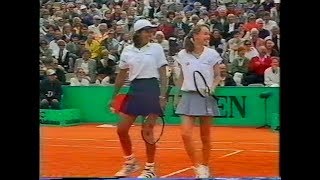 Hingis / Fernandez vs Martinez / Tarabini Hamburg 1995 (partly)