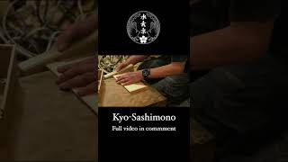 The Japanese craftsman shows his delicate work to make a traditional wood joinery #shorts