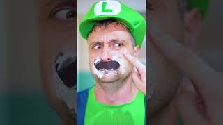 Smart Luigi tricked Super Mario!  #mario #supermario #comedy #supermariobros
