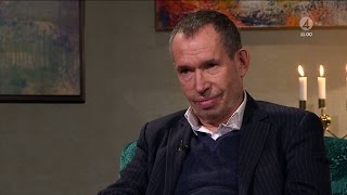 Carsten Jensen: "Datorspelande unga tror att krig är roligt" - Malou Efter tio (TV4)