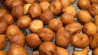 VV Zwaagwesteinde bakt 9000 oliebollen