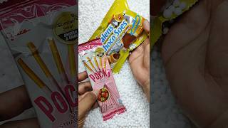 kamu pilih coklat pocky strawberry atau coklat walens choco soes? #huntingjajan #jajanan #shorts