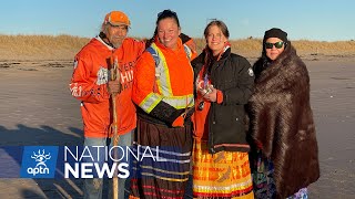 Walk from Winnipeg to Atlantic Ocean raises awareness about residential schools | APTN News