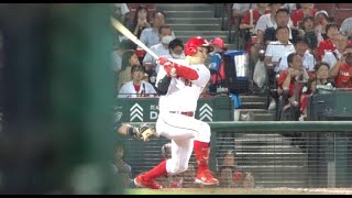 【砂かぶり席より撮影】小園海斗選手の第５号ホームラン！！（主声注意）