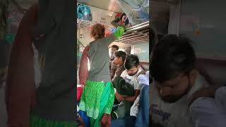 ट्रेन में मजा आ गया🤣किन्नर ने जब उतारे सारे कपड़े ||short videos || sachin hindustani
